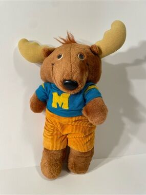 Vintage 1984 Montgomery Moose Plush The Get Along Gang 14" Tomy 80s Room Decor